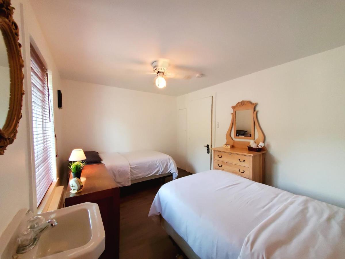 Auberge De La Rive De Charlevoix - Auberge De Jeunesse Familiale Pour Voyageurs De Tous Ages Saint-Joseph-de-la-Rive 外观 照片